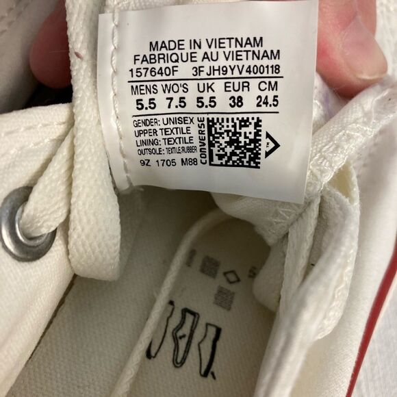 White Wedding Converse size 7.5 - Picture 9 of 10